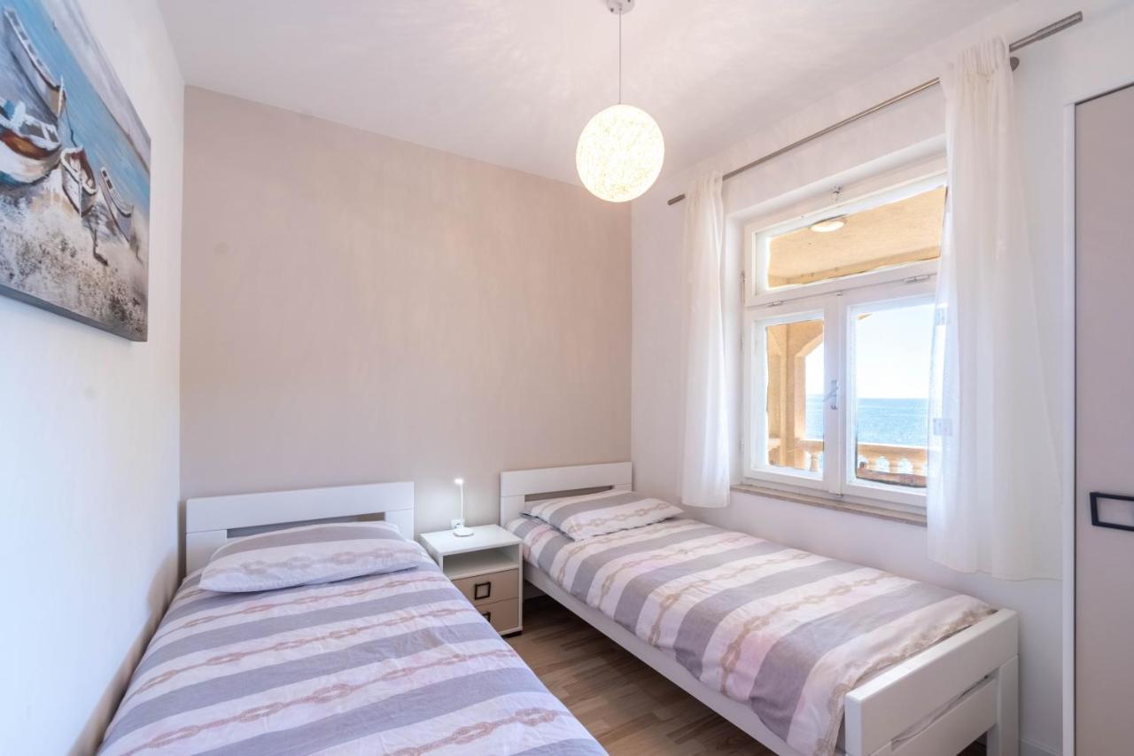 Apartments By The Sea Cove Zaglav, Korcula - 12208 Prizba Exteriör bild